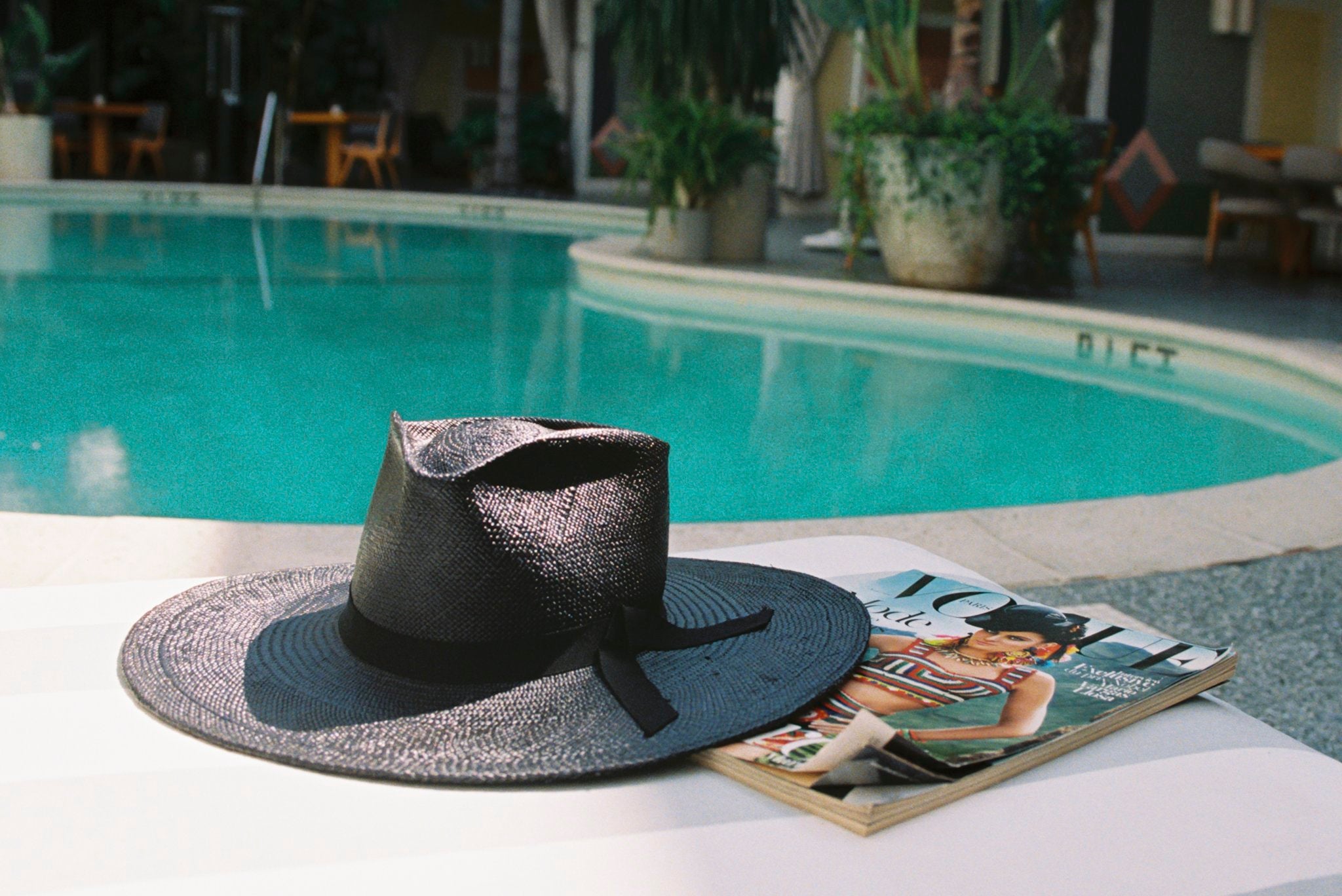 Lightweight Black Wide Brim Fedora - Image 3