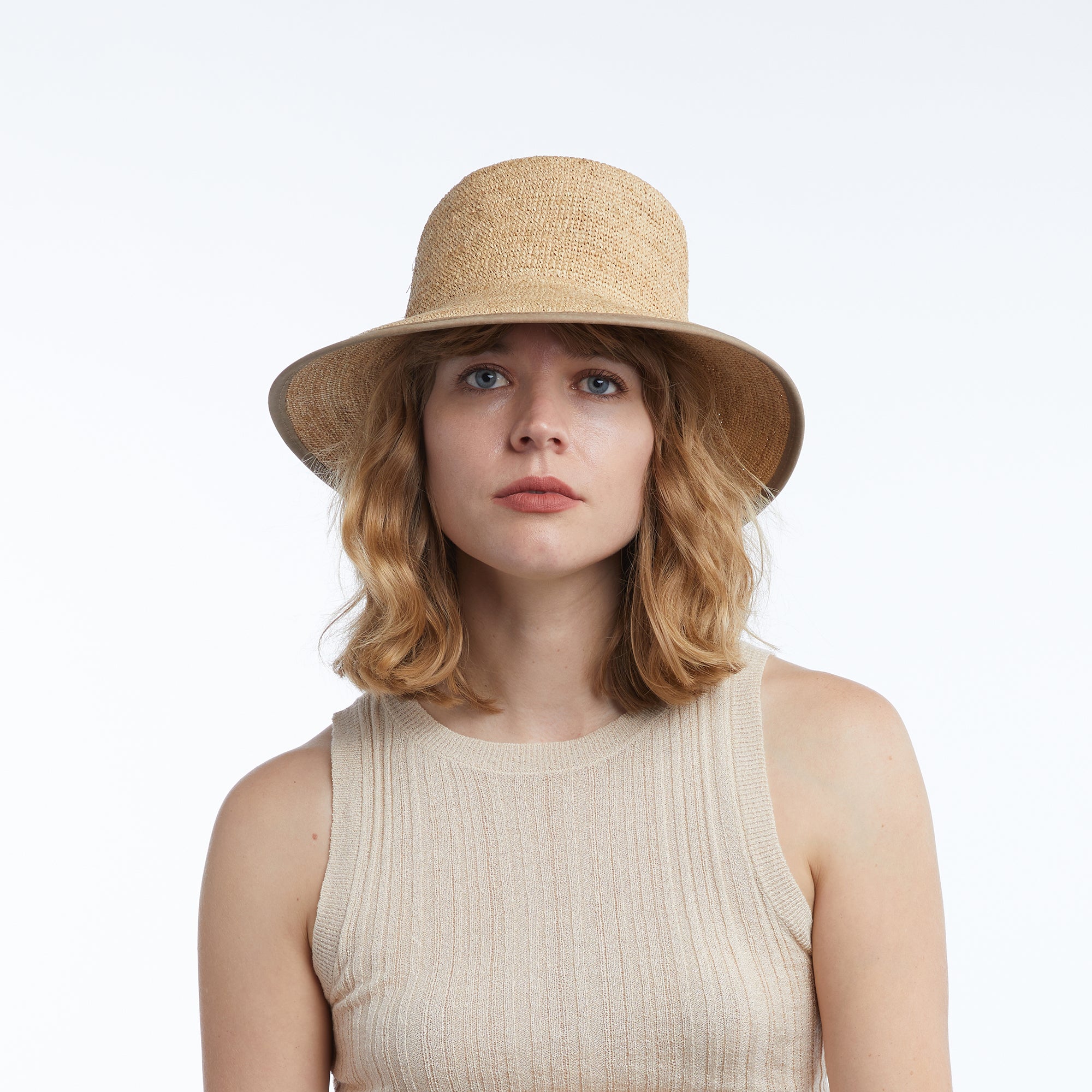 Soft Veda Bucket Hat in Raffia - Image 2