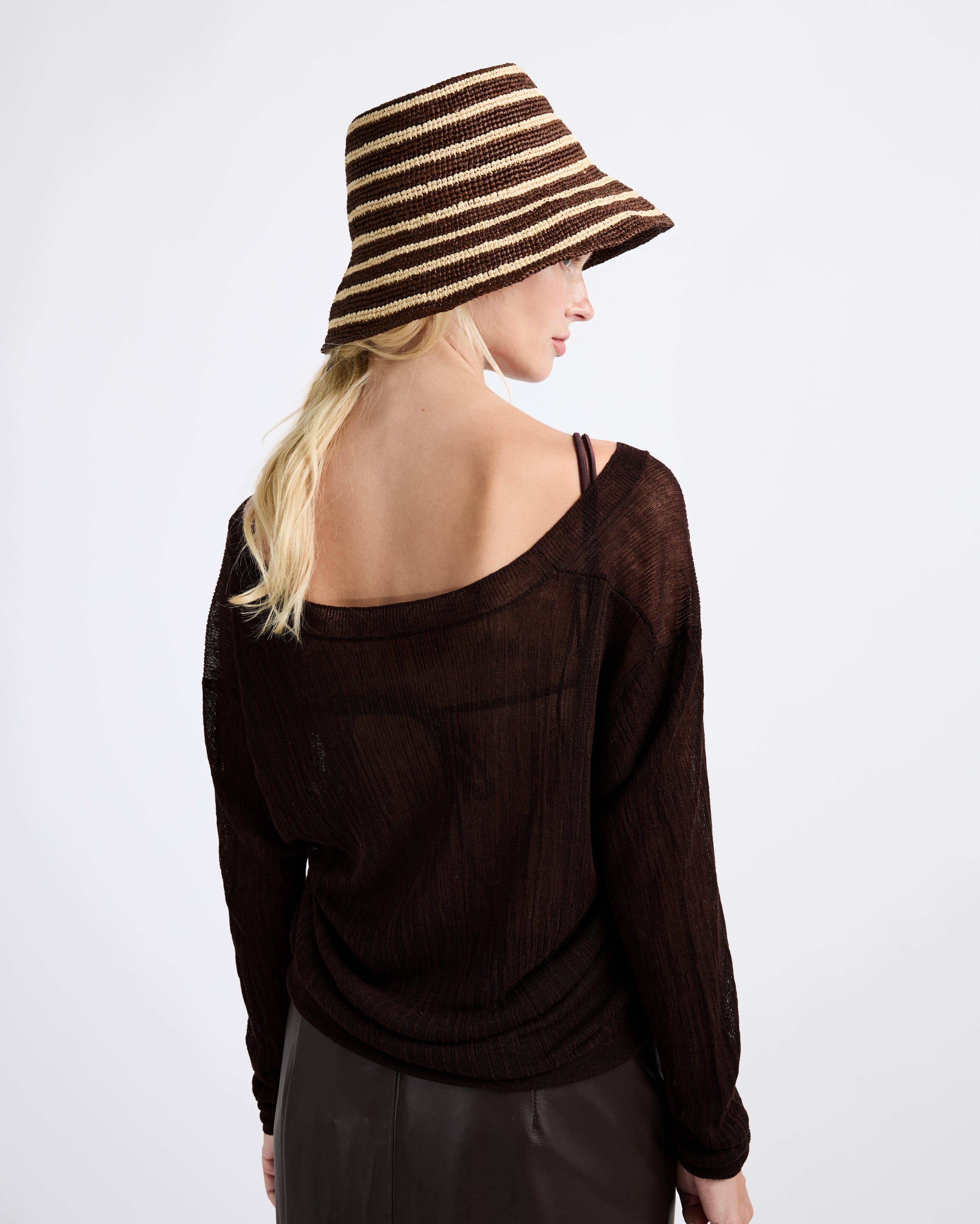Walnut Raffia Straw Wide Brim Bucket Hat - Image 5