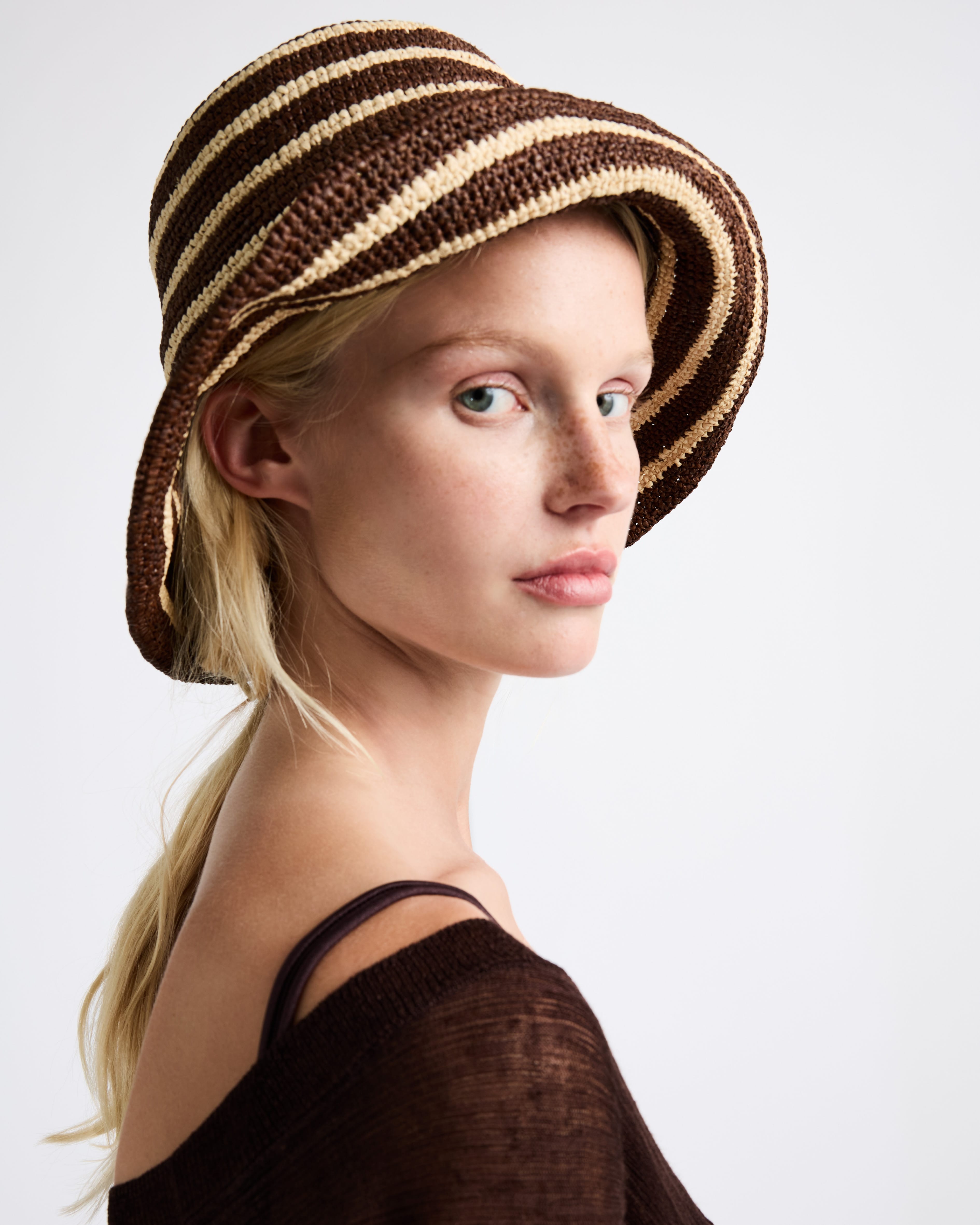 Walnut Raffia Straw Wide Brim Bucket Hat - Image 3