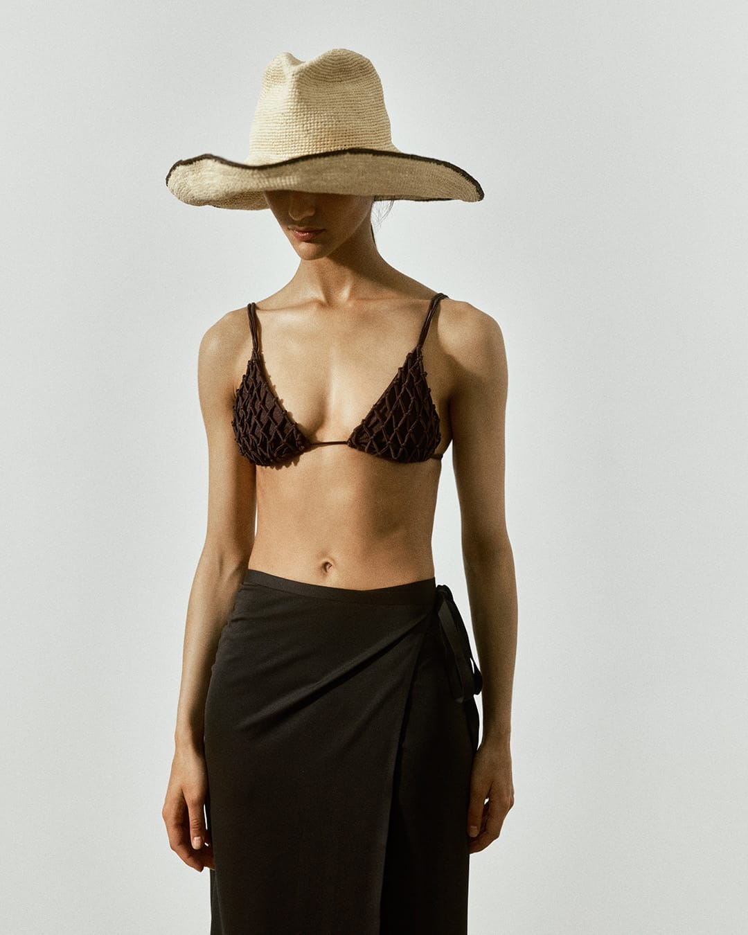 Bleached Ivory Raffia Straw Structured Wide Brim Hat - Image 3
