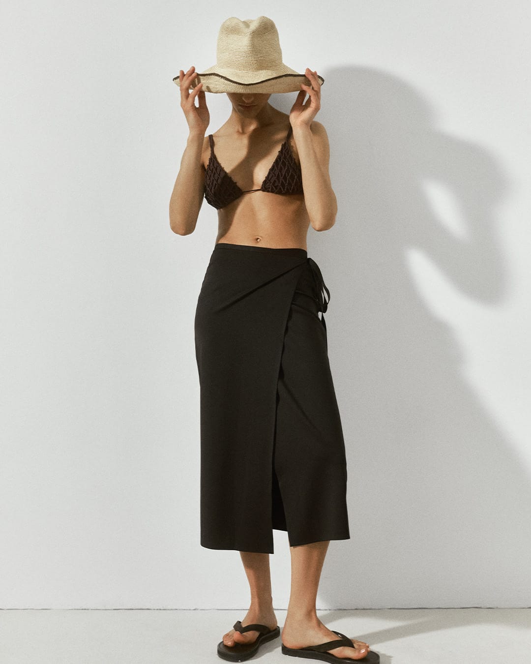 Bleached Ivory Raffia Straw Structured Wide Brim Hat - Image 4